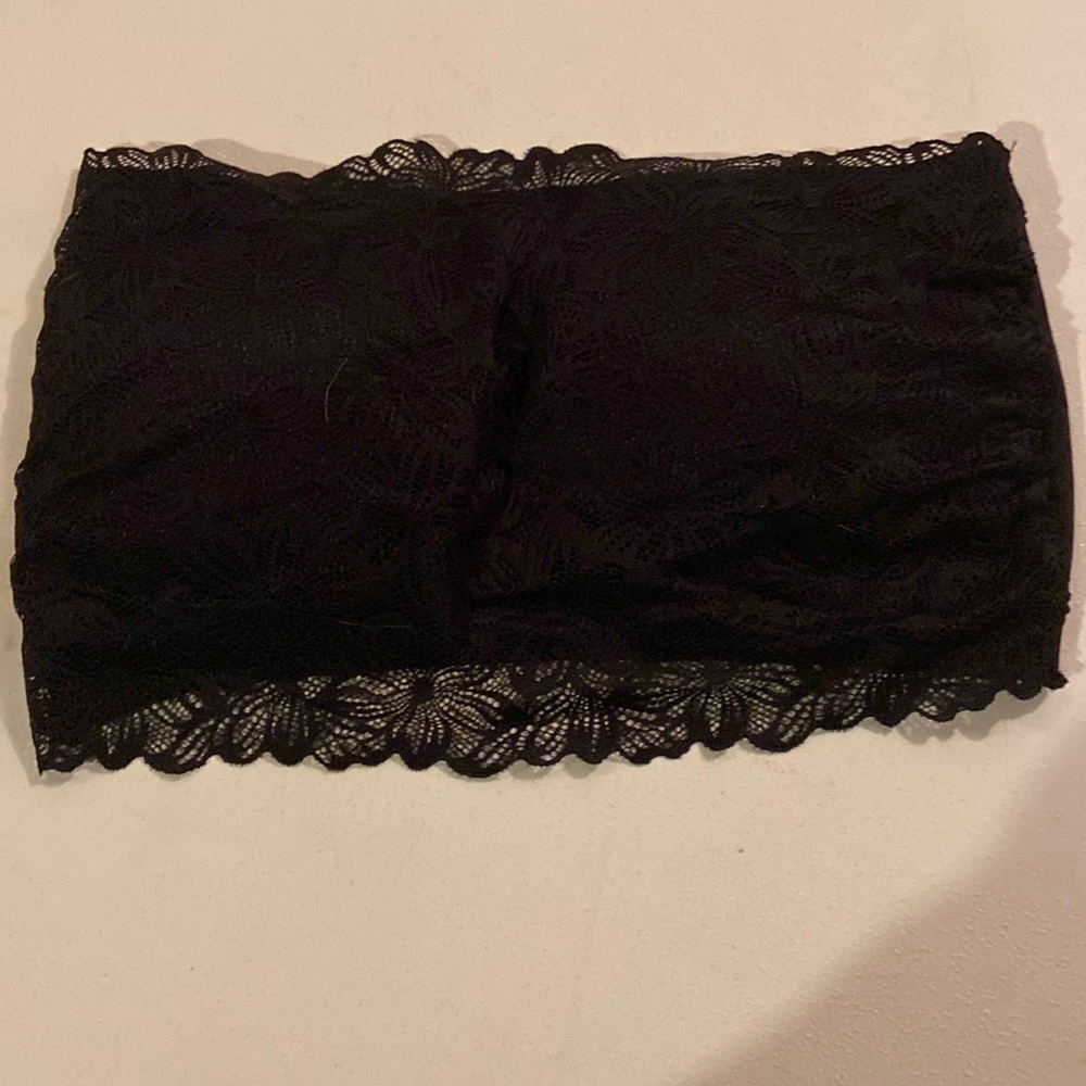 black strapless bra